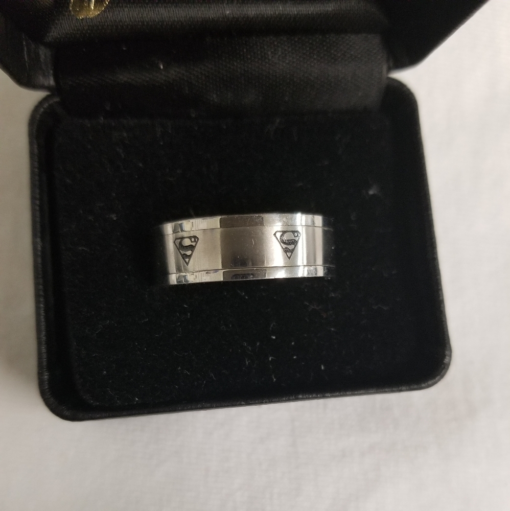 Superman ring